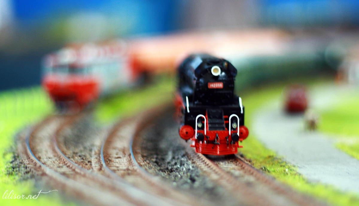 locomotiva veche miniatura